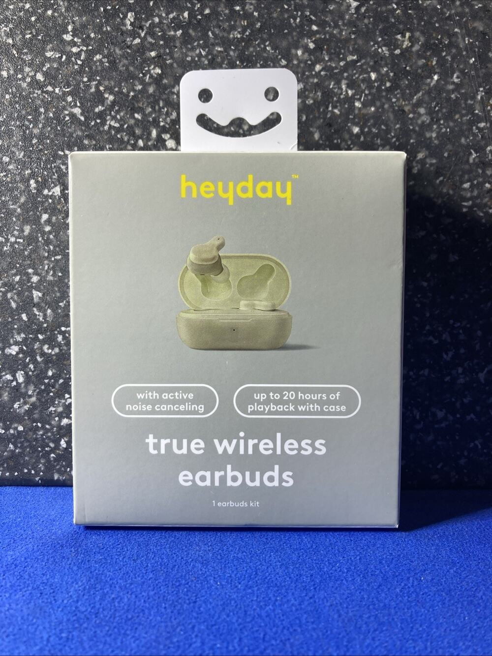 Wireless earbuds